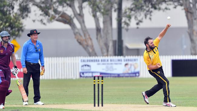 Caloundra’s Jack Cockram bowls. Picture: John McCutcheon