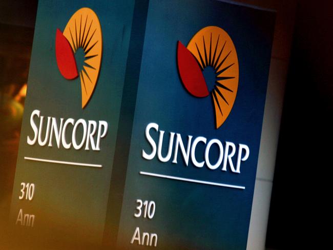 FINANCE-BCM 12.10.06: Suncorp sign in Ann Street, Brisbane: pic James Robertson