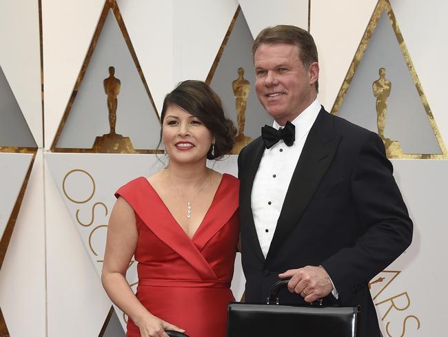 Martha L. Ruiz, left, and Brian Cullinan from PricewaterhouseCoopers arrive at the Oscars on Sunday, Feb. 26, 2017, at the Dolby Theatre in Los Angeles. (Photo by Jordan Strauss/Invision/AP)