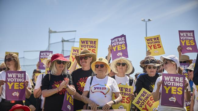 Yes campaigners in Clearview last week. Picture: Matt Loxton