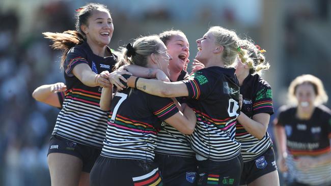 Berkeley Vale won last year’s inaugural women’s tackle grand final 18-4. Picture: Sue Graham