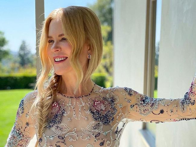 Nicole Kidman in a backyard photoshoot, ahead of tonight's SAGs awards. Source - https://www.instagram.com/nicolekidman/?hl=en