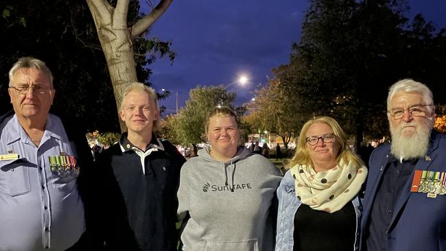 Gulf War veteran Anthony Wicham, Degan Paul, Laura Oosting, Laicia Oosting and Bill Matthews, who served in the Gulf War.