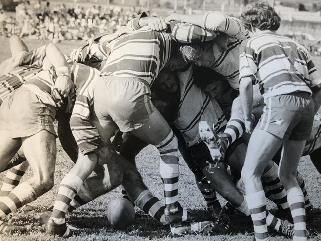 The contested scrum in the 1978 grand final.