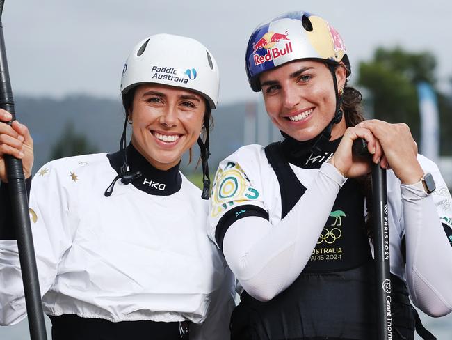 The Daily Telegraph 23.1.2025 Olympic gold medalists Jessica (Red Bull Helmet white kayak) and Noemie Fox (white helmet blue kayak) will compete on home soil for the first time since their memorable gold medalists haul at the Paris Olympic Games. Pictured at Penrith Whitewater Stadium.   Picture: Rohan Kelly