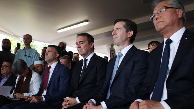 SA politicians Steve Georganas, Penny Wong, Peter Malinauskas, Steven Marshall, Simon Birmingham and Governor Hieu Van Le at the vigil. Picture: AAP / Emma Brasier 