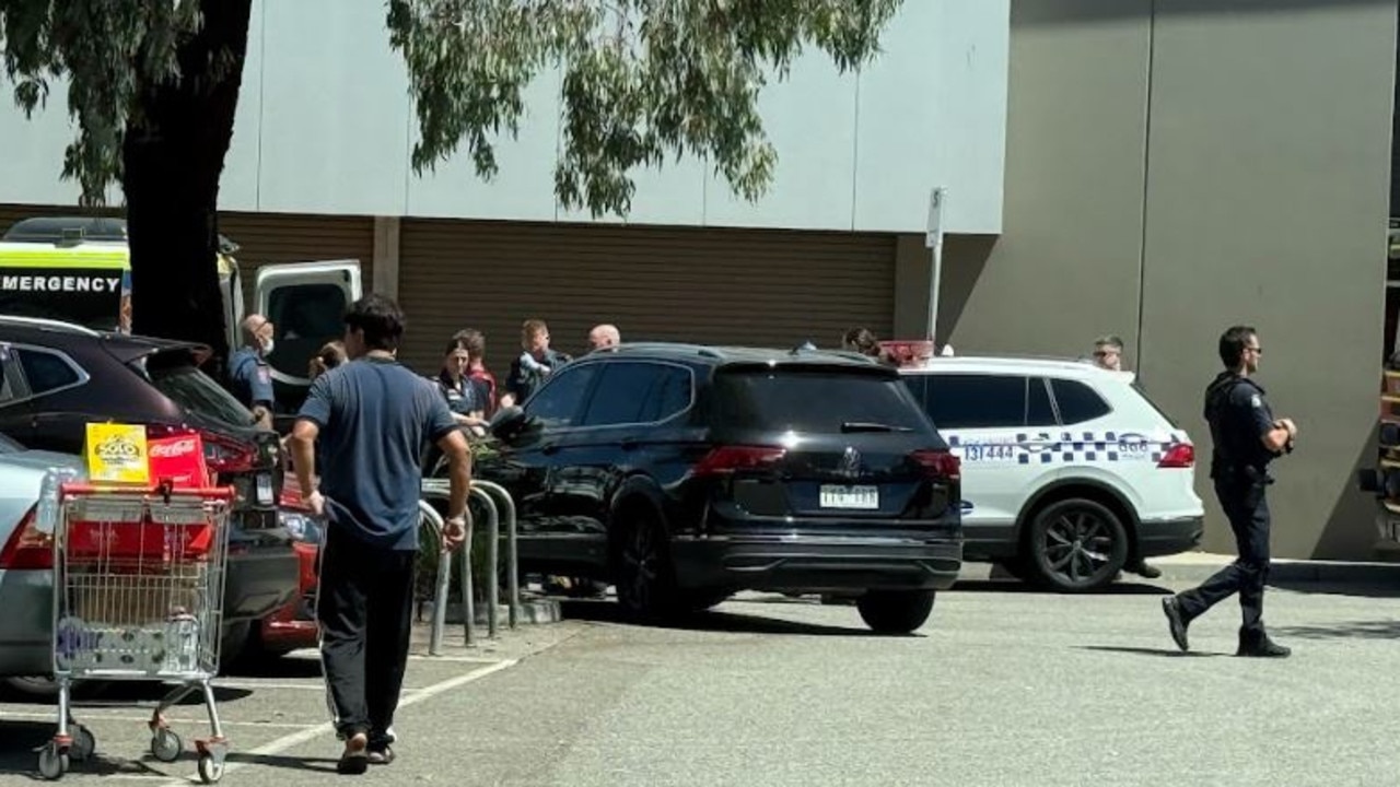 Man dead, major police incident at Lynbrook Shopping Centre