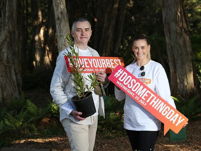 NewsLocal Publisher John McGourty and colleague Jemma Holbrook at Centennial Parklands for #DoSomething Day.