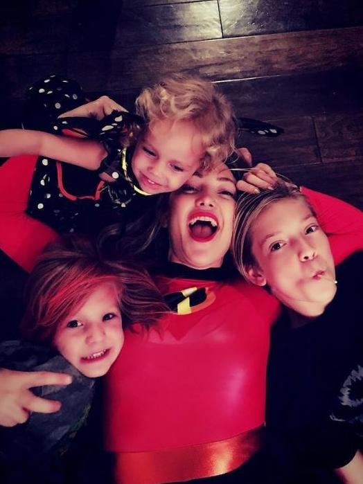 Halloween 2016 via social media ... Kate Hudson, 