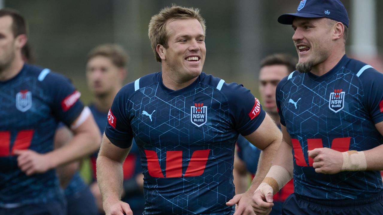 KATOOMBA, AUSTRALIA - JUNE 01: Angus Crichton and Jake Trbojevic speak during a New South Wales Blues State of Origin training session at Blue Mountains Grammar School on June 01, 2024 in Katoomba, Australia. (Photo by Brett Hemmings/Getty Images)