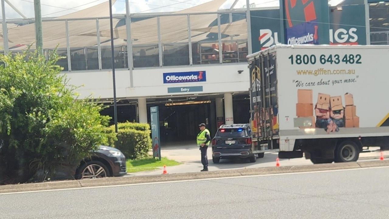 Hundreds stranded as pipe bomb hoax shuts down Brisbane Bunnings