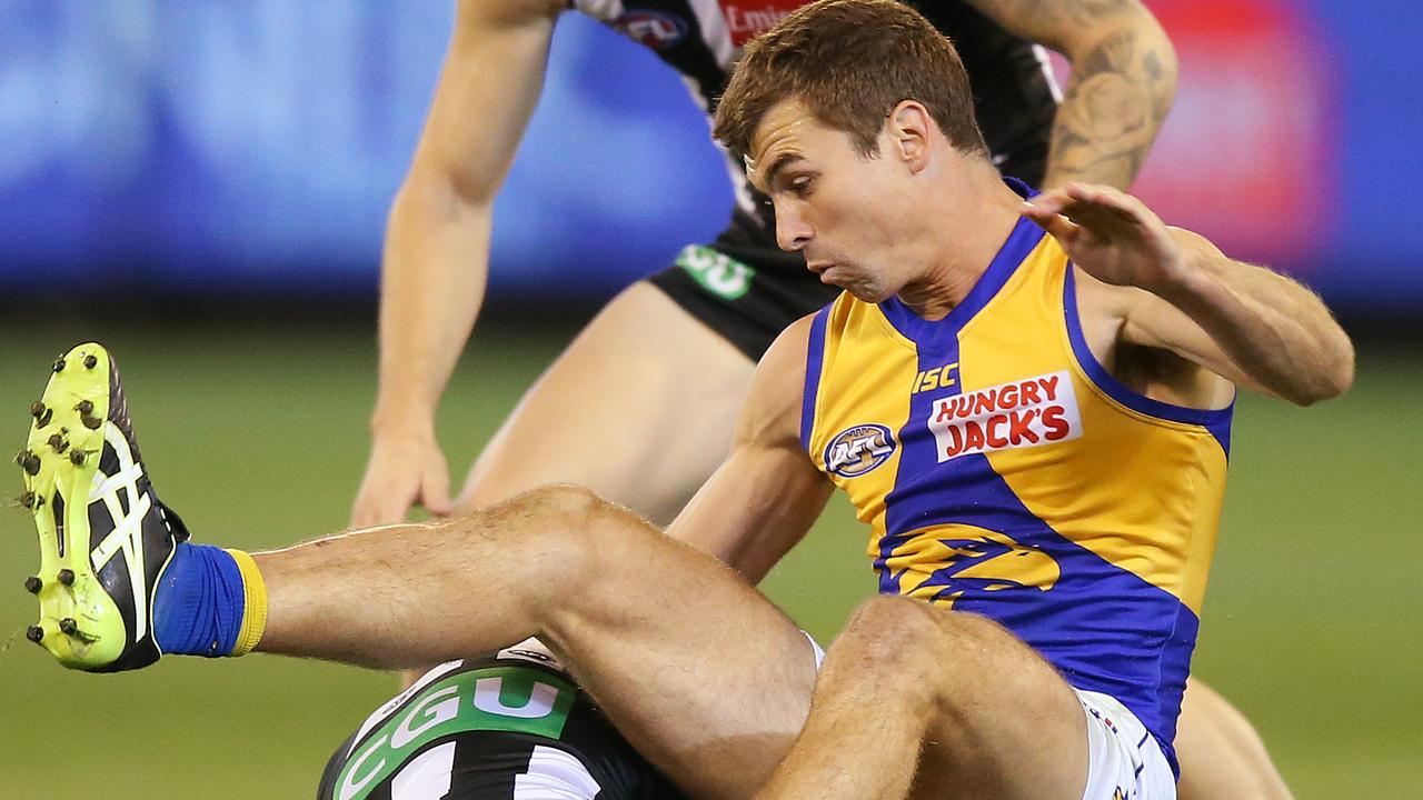 AFL live scores: Collingwood vs West Coast, Tom Phillips video | Lions ...