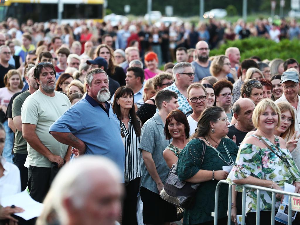 Crowds arrive to see Queen live. Photograph: Jason O'Brien