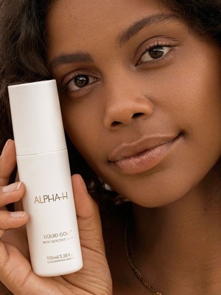 Alpha-H Liquid Gold Exfoliating Treatment with 5% Glycolic Acid. Image: Alpha-H.