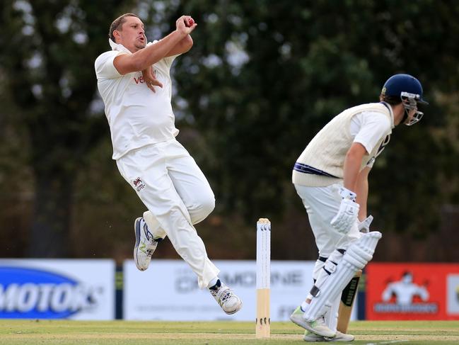 Trent Lawford goes looking for a wicket. Picture: Peter Ristevski