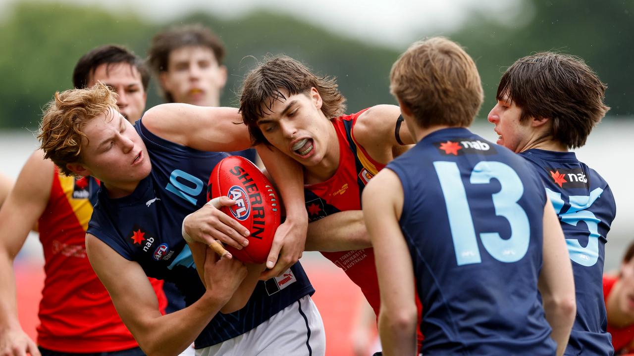 Levi Ashcroft in action in the under-16 championships. Russell Freeman/AFL Photos via Getty Images