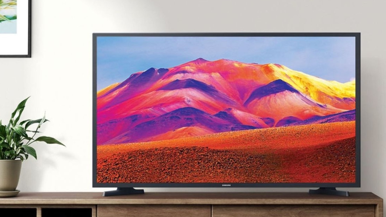 This week, the Samsung 32" T5300 FULL HD Smart LED TV is down to just $395 – a saving of $150. Picture: Samsung