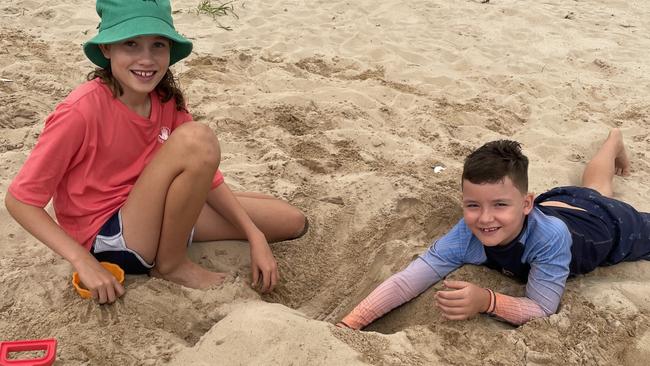 Max and Millie at Penrith Beach