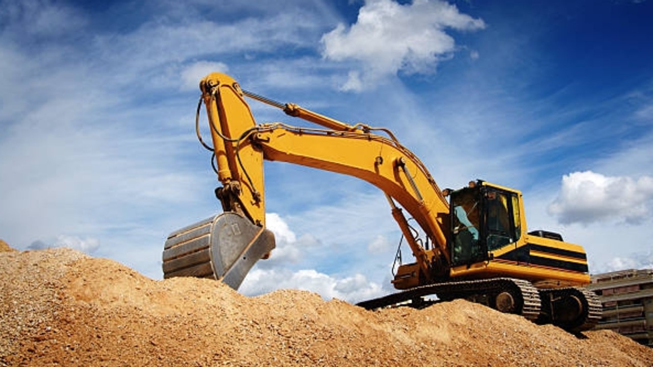 Excavator operator given huge fine after worker’s pelvis crushed | The ...