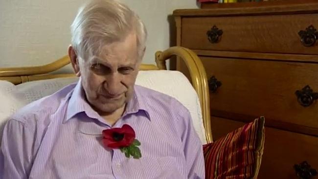 ‘Lonely’ elderly couple calls emergency services