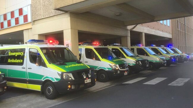 Ramping at the old RAH — ambulance crews leave their lights on in a silent protest when they were unable to unload patients. Source: Ambulance Employees Association / Facebook