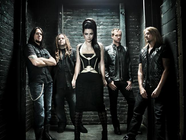 Evanescence Singer Amy Lee Is Pregnant!