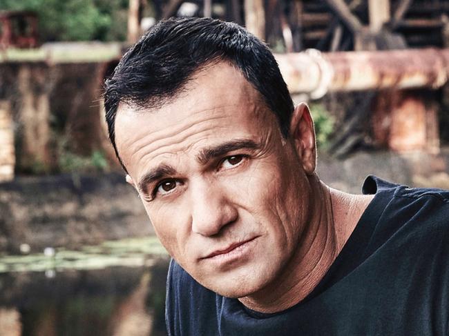 *** STRICTLY EMBARGOED FOR USE BY STELLAR MAGAZINE *** MUST NOT RUN BEFORE: JANUARY 28, 2018 *** STELLAR Q&A: Shannon Noll, January 28 *** Photo: Warner Music *** one time use only.