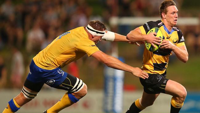 Dane Haylett-Petty runs the ball for Perth Spirit.