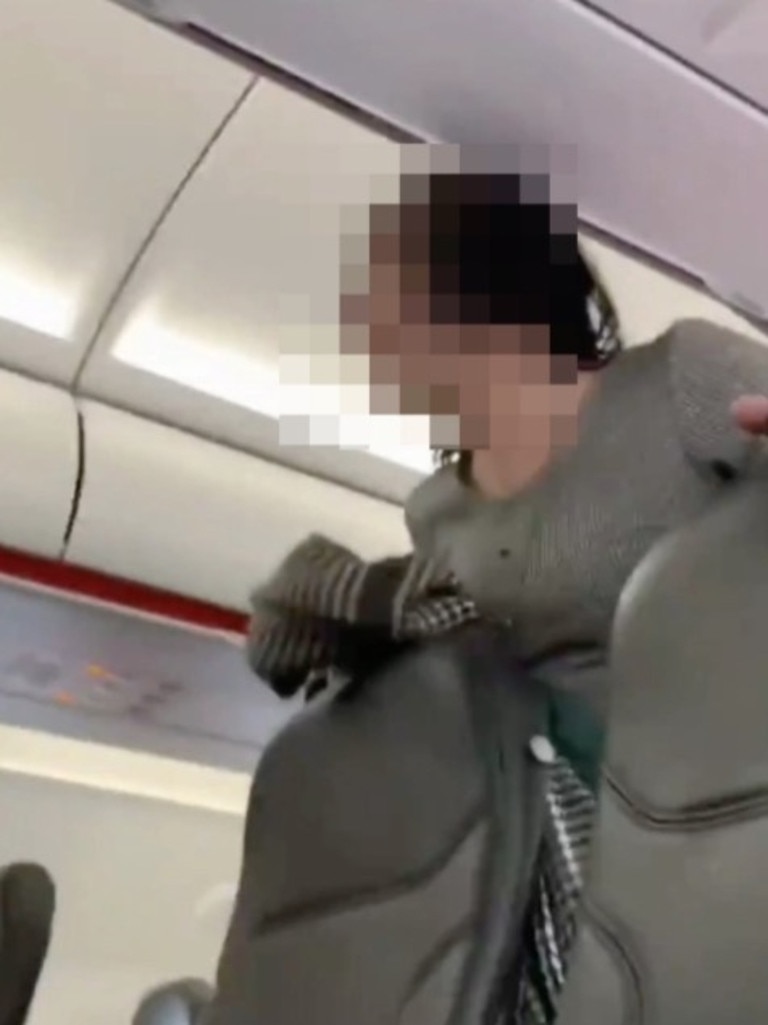 Easyjet Passenger Has Tantrum On Plane Over Mask Au — Australias Leading News Site