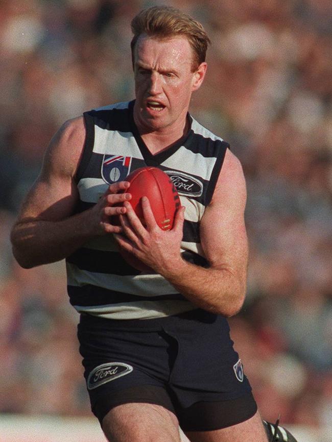 Barry Stoneham captained Geelong and played more than 200 games for the club.