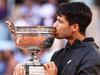 ‘Not normal’: Star rewrites tennis history