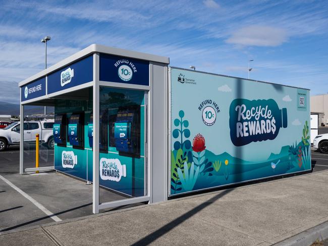 TasmaniaÃ¢â¬â¢s long-awaited container deposit scheme is a step closer to becoming a reality after its first Ã¢â¬Åreverse vending machineÃ¢â¬Â was officially unveiled. Picture: Alastair Bett