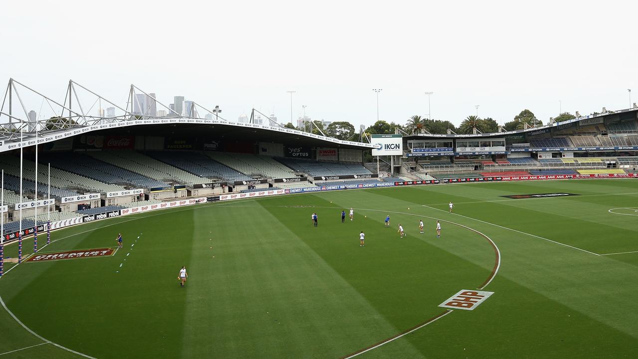 An AFLW coach has parted ways with her club in mysterious circumstances.