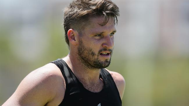 PERTH, AUSTRALIA – JANUARY 13: Jesse Hogan of the Dockers runs laps during a Fremantle Dockers AFL training session at Victor George Kallis Oval on January 13, 2020 in Perth, Australia. (Photo by Will Russell/Getty Images)