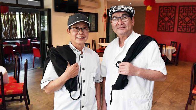 China Jade Restaurant – is one of three families who have co-owned the business for 25 years and the restaurant in Noosaville is closing. Pictured, Ken Liang cook and Allan Tie, chef. Photo: Patrick Woods.