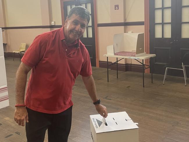 QLDVOTES24: Incumbent Maryborough Labor MP Bruce Saunders submits his vote at St Paul's Anglican Church.