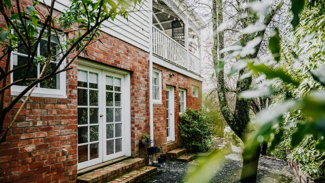 11 Frazer St, Daylesford has been restored to a five-bedroom house with a guest apartment.