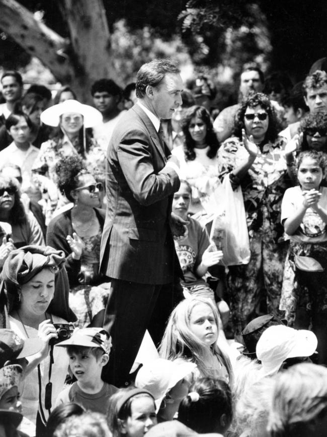 Paul Keating strides through Redfern Park, 1992