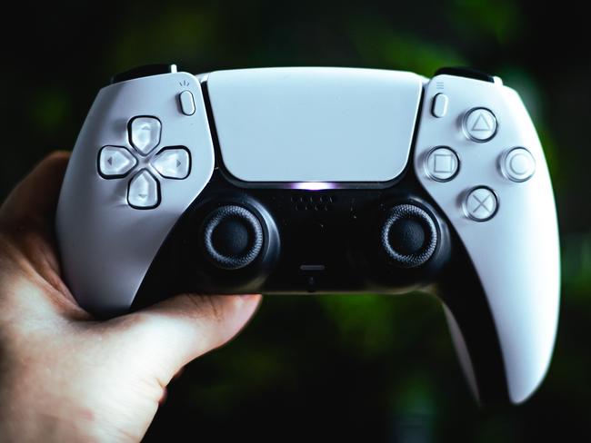 PlayStation 5 controller. Image: Kamil S/Unsplash.