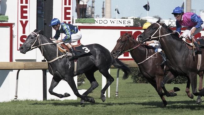 Bounding Away winning the Orlando Classic, now the Coolmore Classic, at Rosehill in 1987. Picture: Bradley Photos