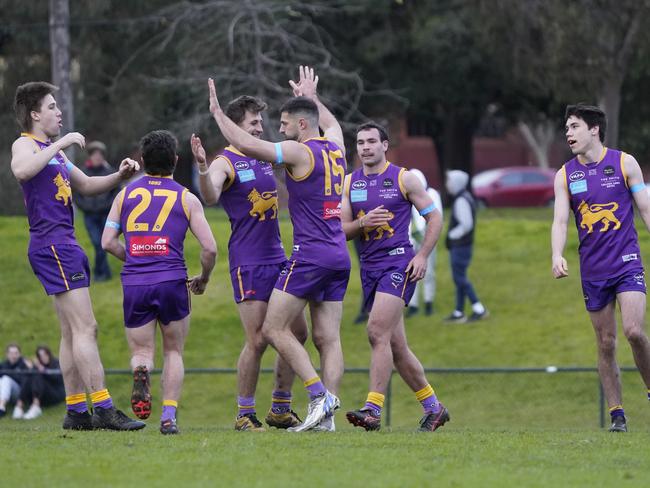 Mirra final quarter powers Collegians to one-point win