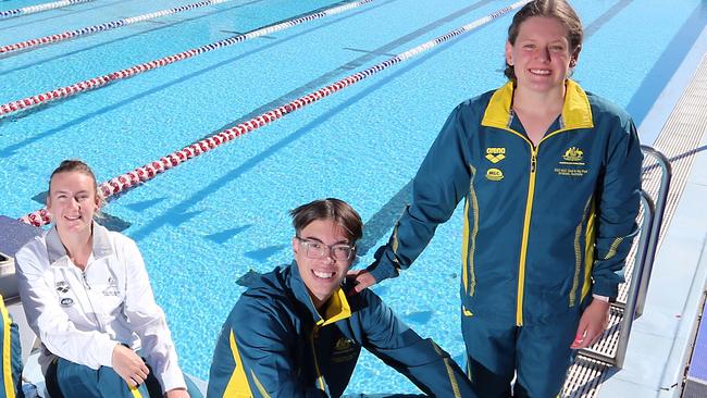 Coach David Proud's world junior team selections Mikayla Messer, James Bayliss and Tiana Kritzinger. Picture by Richard Gosling