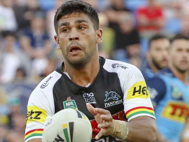 Tyrone Peachey of the Panthers passes the ball during the Round 22 NRL match between the Gold Coast Titans and the Penrith Panthers at Cbus Super Stadium on the Gold Coast, Saturday, August 11, 2018. (AAP Image/Glenn Hunt) NO ARCHIVING, EDITORIAL USE ONLY