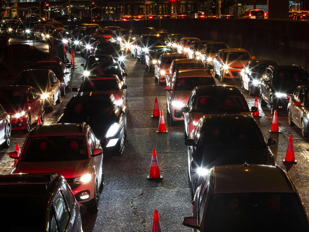 Queues at the Bondi Beach drive-through testing clinic. Picture: Christian Gilles