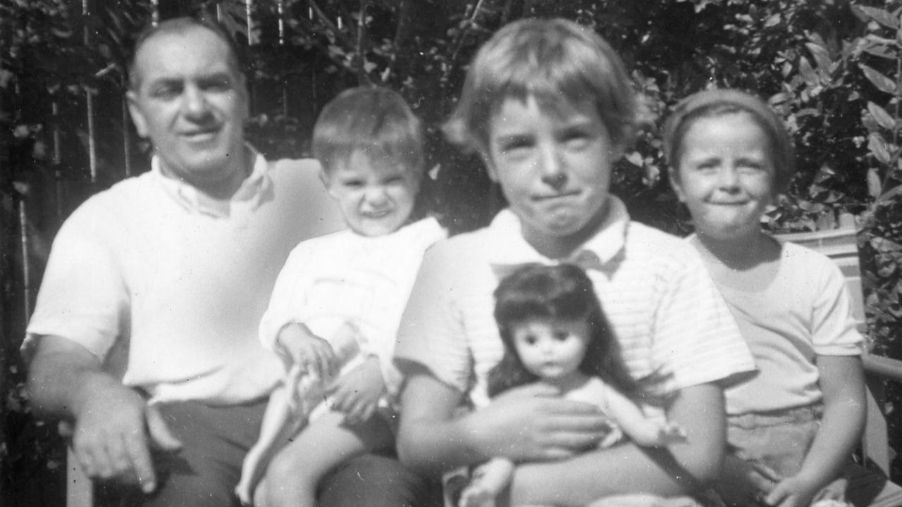 Jim Beaumont with his children Grant, Jane and Arnna.