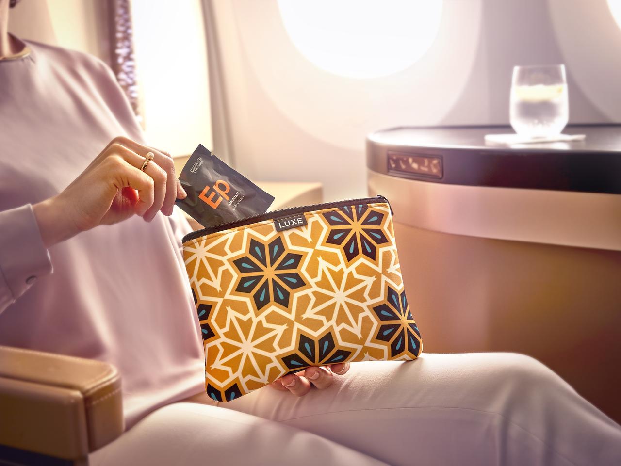 etihad business class cabin baggage allowance