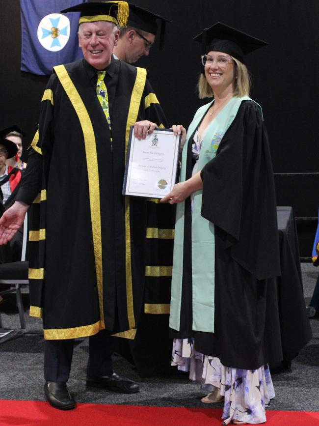 Naomi Livingstone graduated with a Bachelor of Medical Imaging with Distinction at the CQUniversity graduation ceremony in Bundaberg on December 14, 2023.