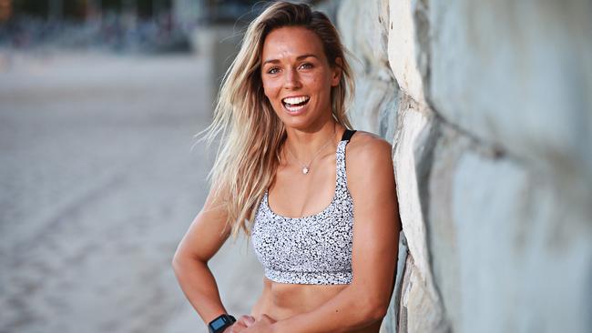Sally Fitzgibons couldn’t break through for her maiden surfing title in 2017.
