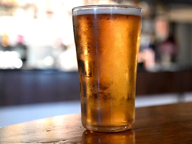 BRISBANE, AUSTRALIA - NewsWire Photos SEPTEMBER 23, 2024: Beer TaxPunters could see some relief on the price of alcohol if the Coalition winsPicture: NewsWire / John Gass
