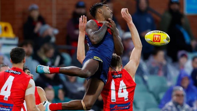 Kysaiah Pickett attempts a huge mark in the loss to the Bombers. Picture: Dylan Burns/AFL Photos